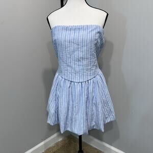 Urban Outfitters Kimchi Blue & White Medium Strapless Open-Back Bubble Romper